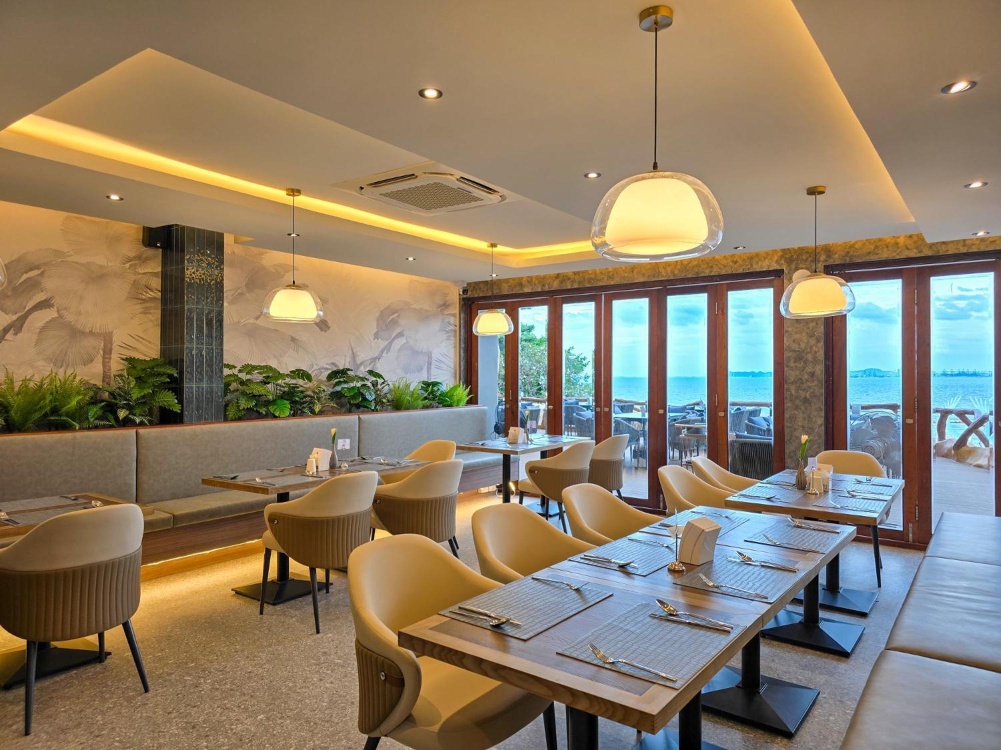 Garden Cliff And - Sha Extra Resort 5*